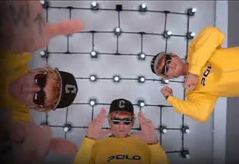 Complex mobile mobile